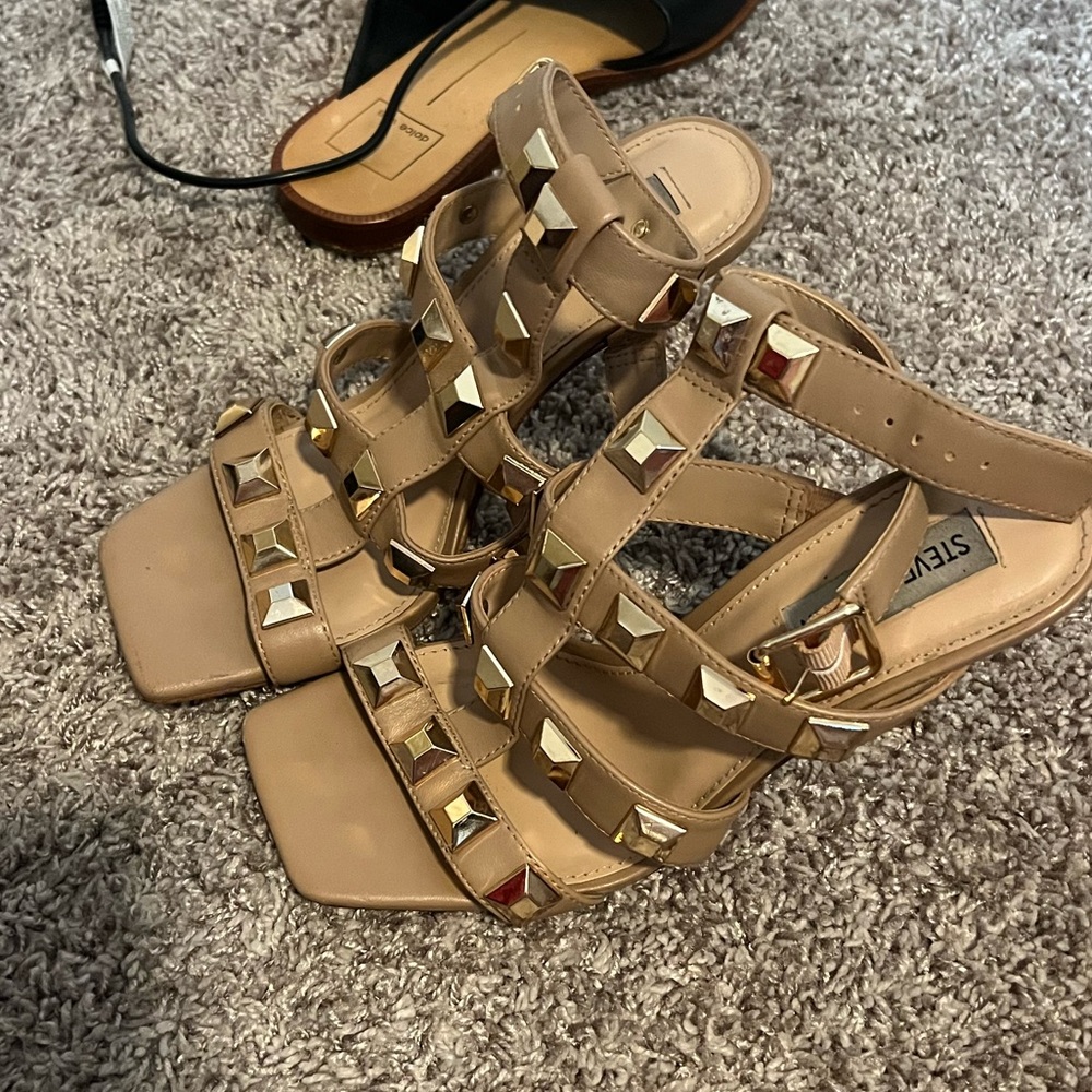 Steve Madden stud heels 2 inch size 7